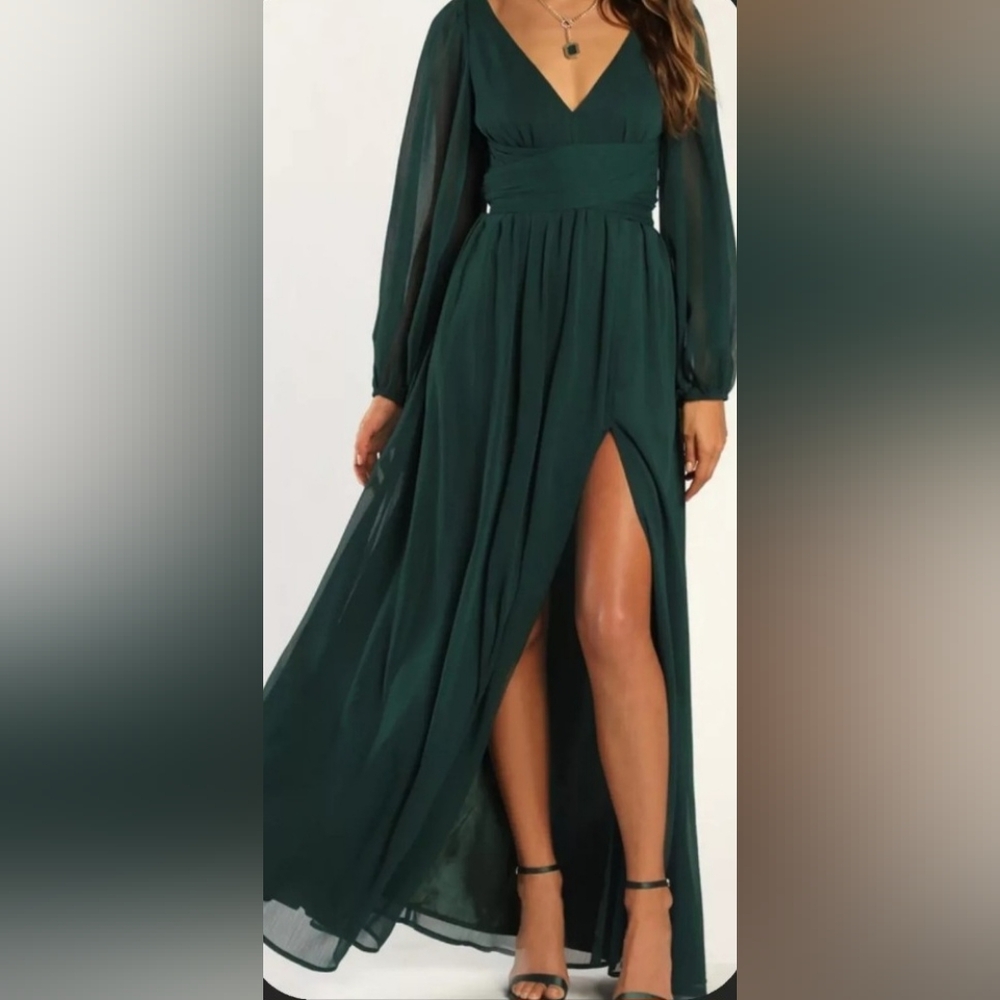 Lulus |  Enchant My Love Emerald Green V-Neck Long Sleeve Maxi Dress | Size  M